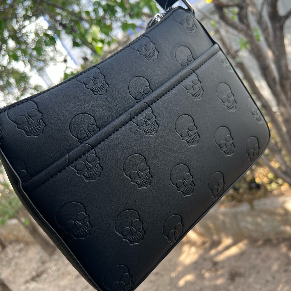 Mad Engine Shoulder Strap Skull purse